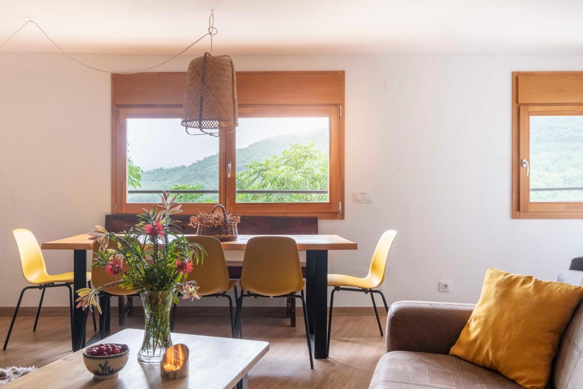 Vila Casa Acollidora I Familiar Amb Jardi I Barbacoa Ager Exteriér fotografie