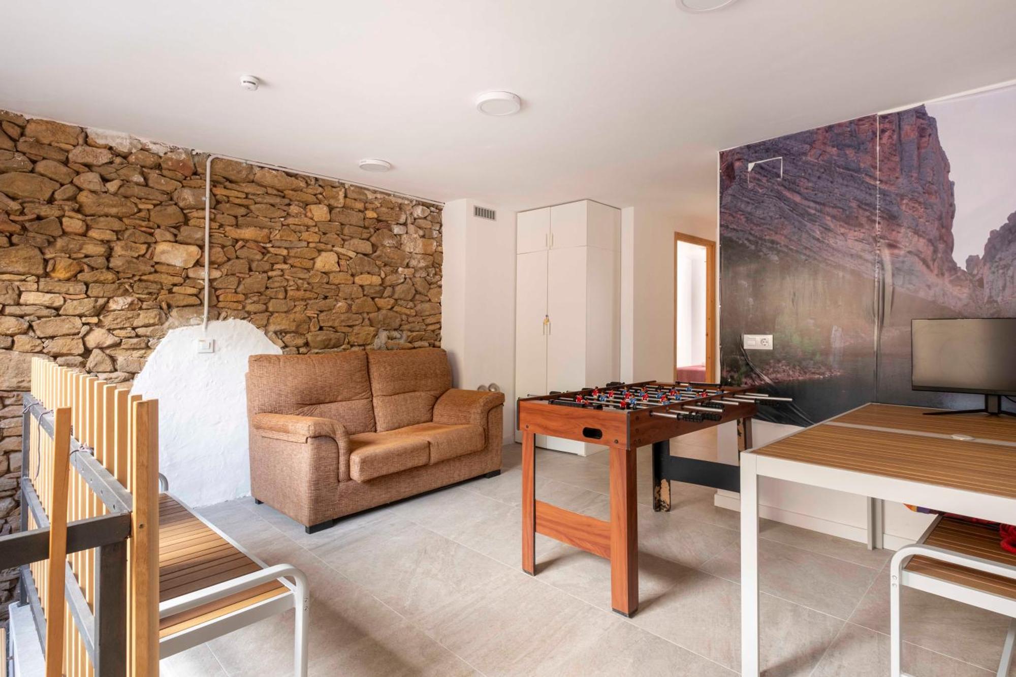 Vila Casa Acollidora I Familiar Amb Jardi I Barbacoa Ager Exteriér fotografie