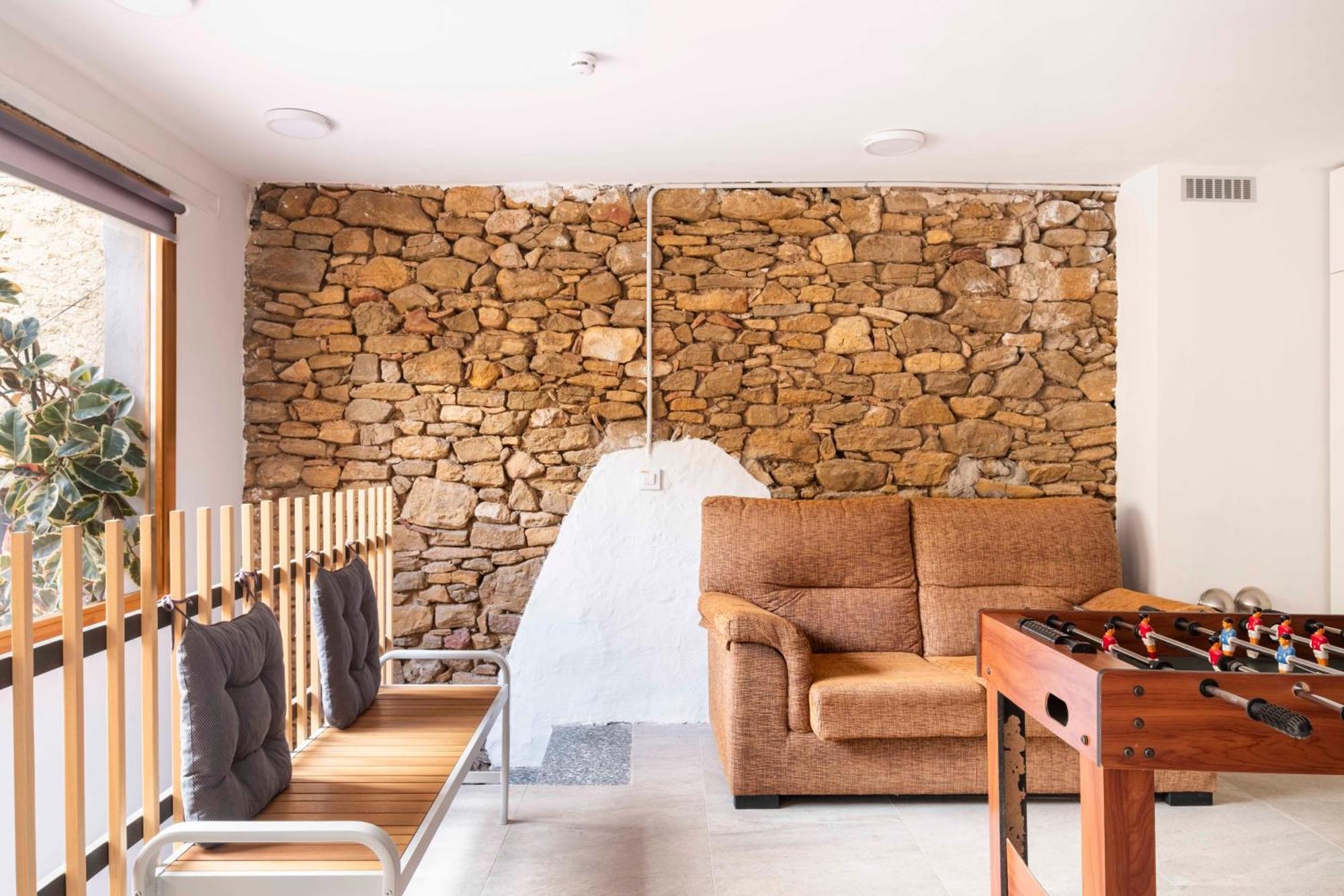 Vila Casa Acollidora I Familiar Amb Jardi I Barbacoa Ager Exteriér fotografie