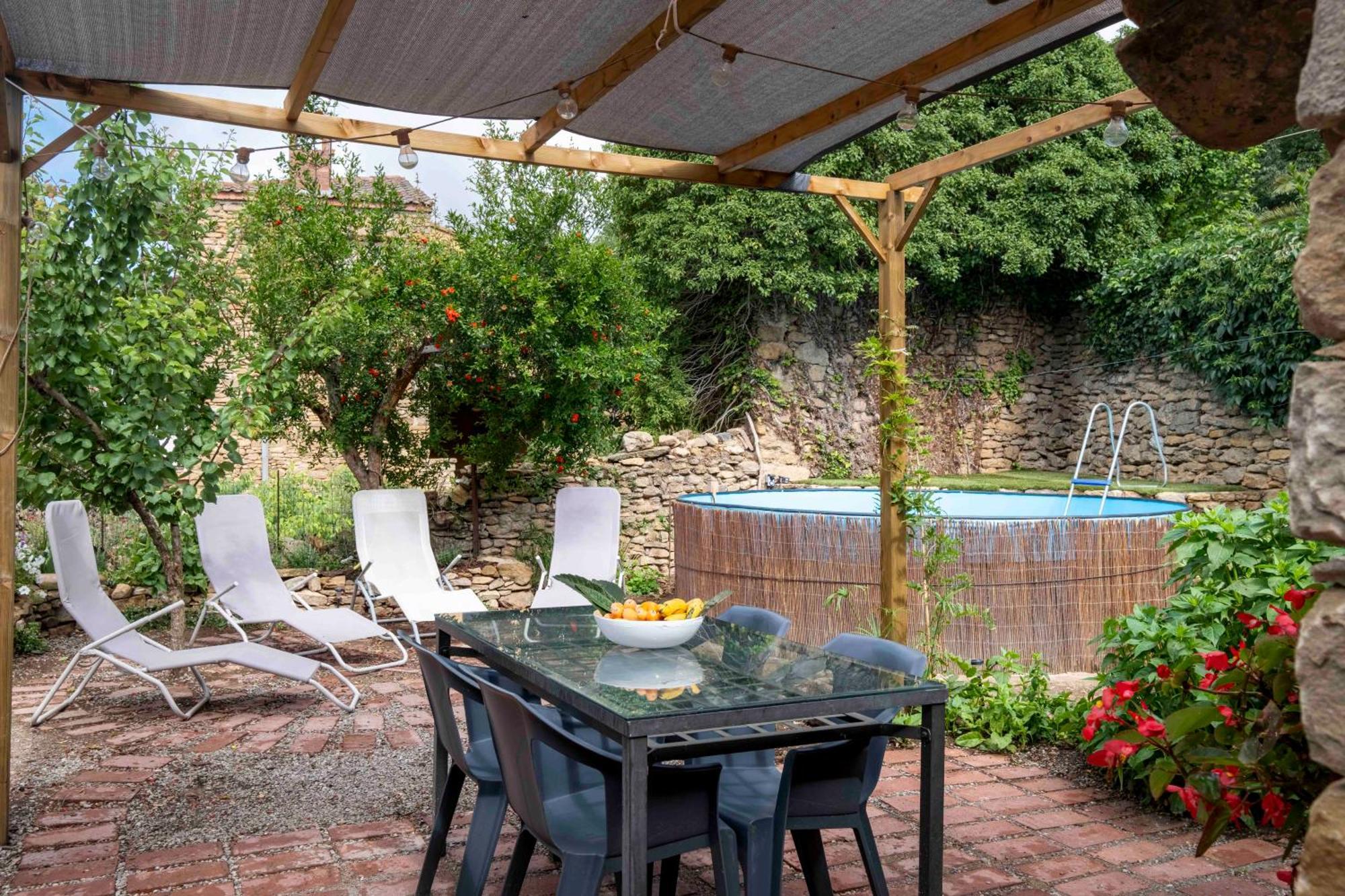 Vila Casa Acollidora I Familiar Amb Jardi I Barbacoa Ager Exteriér fotografie